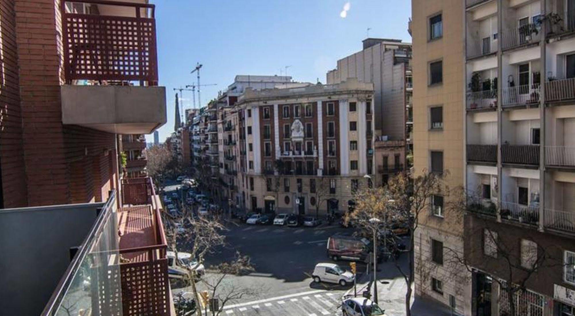 Mh Apartments Sant Pau Barcelona Kültér fotó